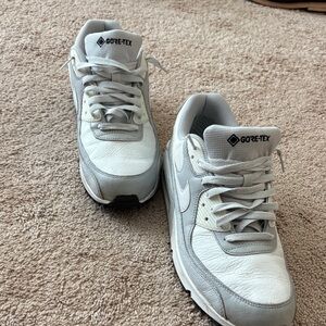 Nike Gore-Tex White and Gray Athletic Shoes